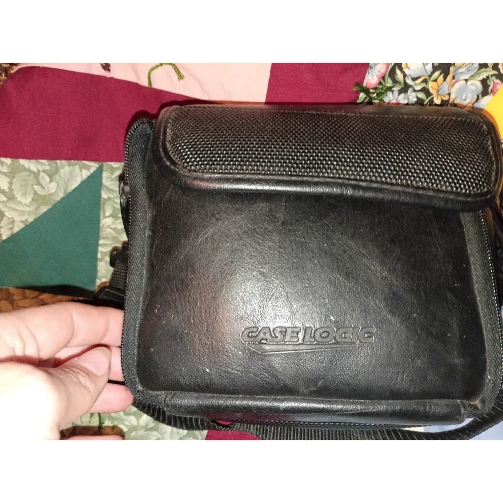 Kodak DC DC260 Digital Camera With Cord And Carry Bag Untested